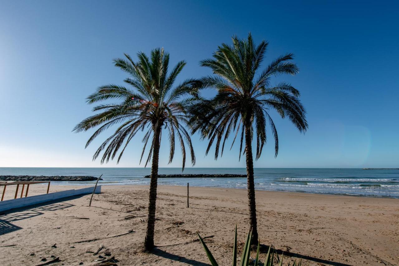 Case Vacanze Giulio Verne Marina di Ragusa Exterior photo